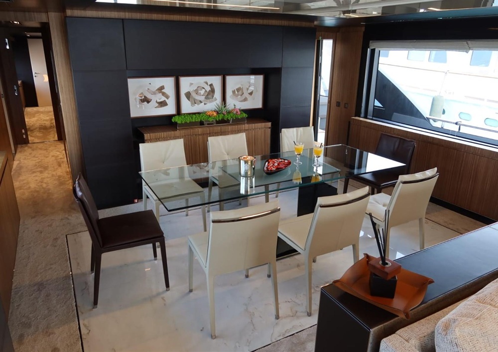 Riva 100 Corsaro-saloon1